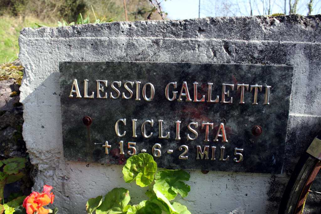Placa homenaje Alessio Galletti, D.E.P. 2005