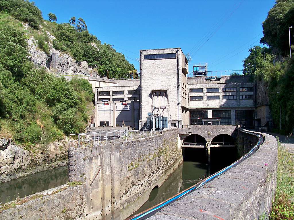 Estación Hidroeléctrica de Priañes