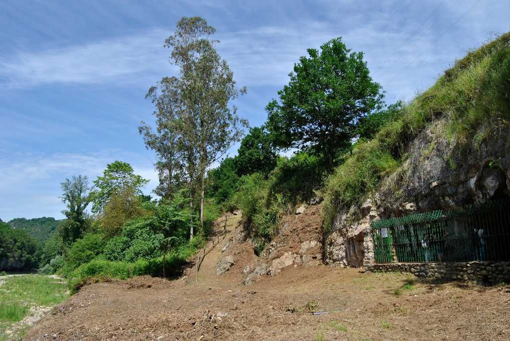 Cueva Prehistórica de La Lluera (alrededores)