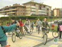 Escolares en bici por Zarautz