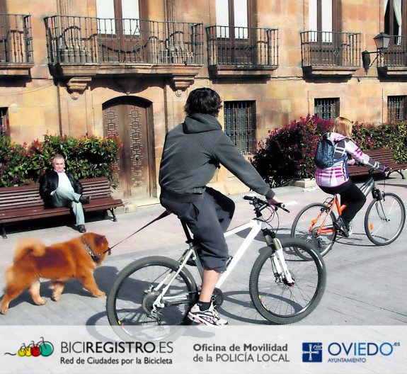 Cada vez son más los usuarios de la bicicleta urbana.