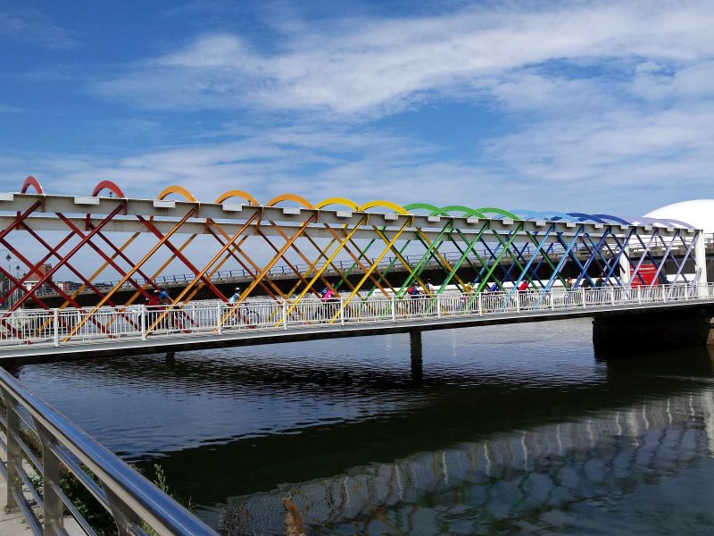 Puente de Colores del Niemeyer (Avilés)