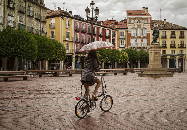 La lluvia no es impedimento. Autor: Tomás Melgosa Sebastián